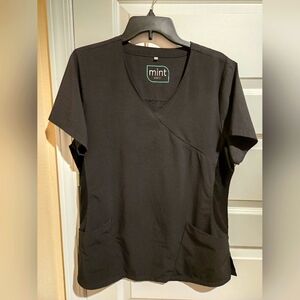 Black "Mint" scrub top